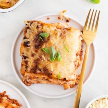 Overview of two dishes with a serving of vegan mozzarella.