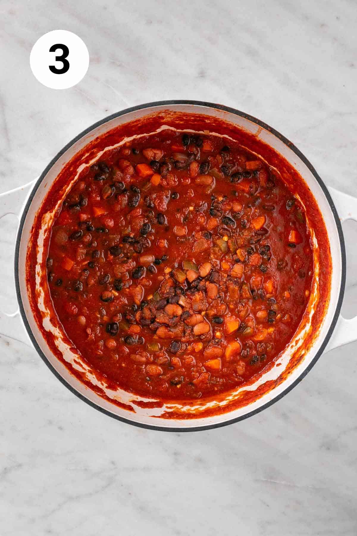 Cooked vegan chili in a pot.